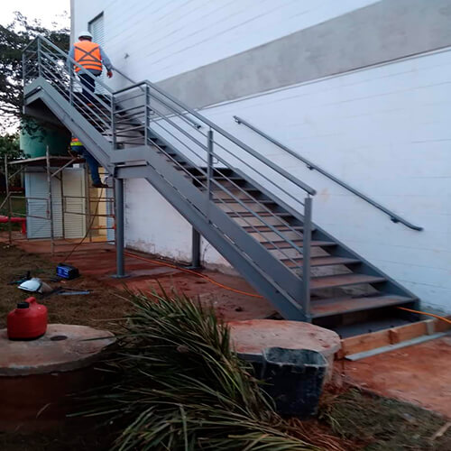 Escadas Metálicas